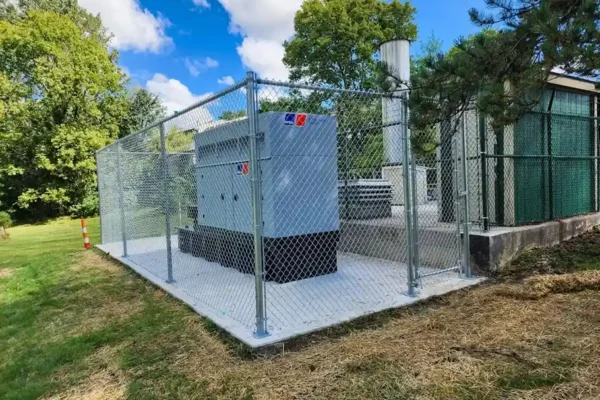 Commercial fence | Scheiderer Fencing