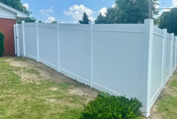 Best Fence for Dogs That Dig or Jump | Scheiderer Fence